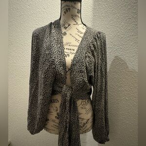 Princess Polly Coverup 4